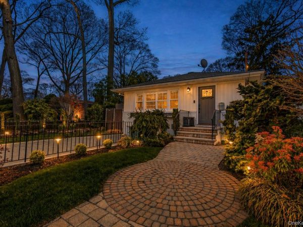 59 E Shore Drive , Massapequa, NY 11758