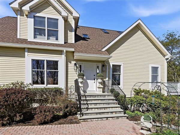 25 Hopkins Lane , Armonk, NY 10504