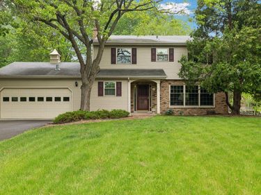 615 Narcissus Lane N, Plymouth, MN 55447