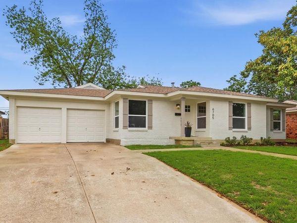6705 Park Place Drive, Richland Hills, TX 76118