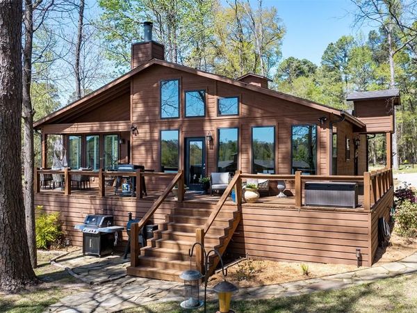 551 W Eagle Point Drive, Mount Vernon, TX 75457