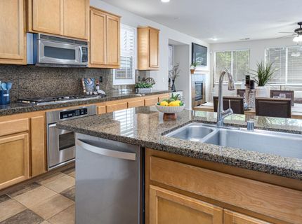 7146 Claremont Cir, Roseville, CA 95678 Photo