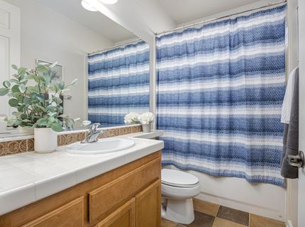 7146 Claremont Cir, Roseville, CA 95678 Photo
