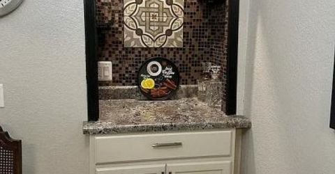 7283 Florin Mall Dr #5, Unit 5, Sacramento, CA 95823 Photo