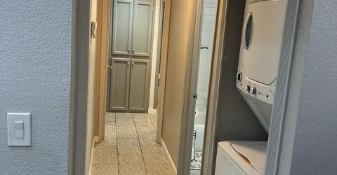 7283 Florin Mall Dr #5, Unit 5, Sacramento, CA 95823 Photo