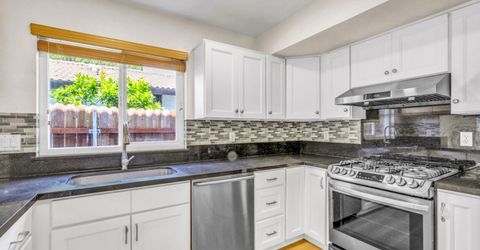 8104 Port Royale Way, Sacramento, CA 95823 Photo