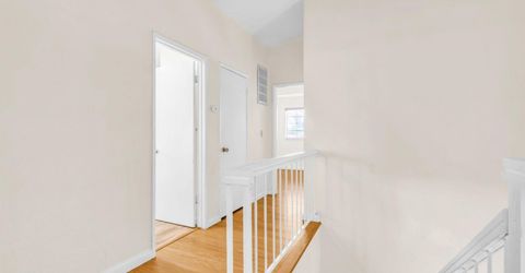 8104 Port Royale Way, Sacramento, CA 95823 Photo