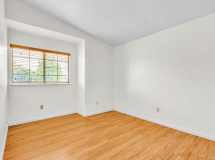 8104 Port Royale Way, Sacramento, CA 95823 Photo