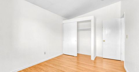 8104 Port Royale Way, Sacramento, CA 95823 Photo