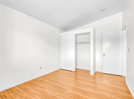 8104 Port Royale Way, Sacramento, CA 95823 Photo