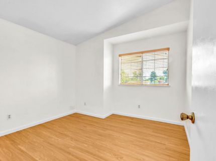 8104 Port Royale Way, Sacramento, CA 95823 Photo