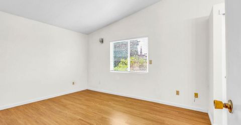 8104 Port Royale Way, Sacramento, CA 95823 Photo