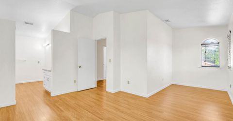 8104 Port Royale Way, Sacramento, CA 95823 Photo