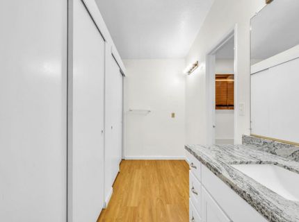 8104 Port Royale Way, Sacramento, CA 95823 Photo