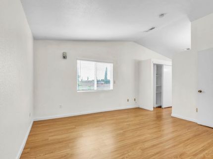 8104 Port Royale Way, Sacramento, CA 95823 Photo