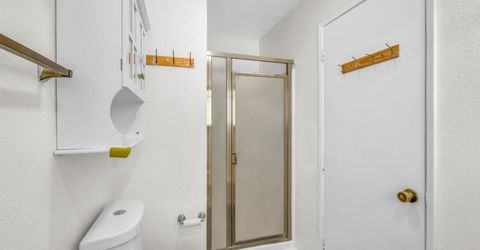 8104 Port Royale Way, Sacramento, CA 95823 Photo