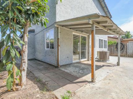 8104 Port Royale Way, Sacramento, CA 95823 Photo