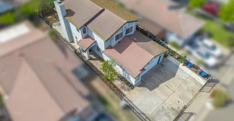 8104 Port Royale Way, Sacramento, CA 95823 Photo