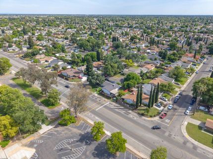 8104 Port Royale Way, Sacramento, CA 95823 Photo