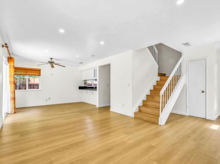 8104 Port Royale Way, Sacramento, CA 95823 Photo