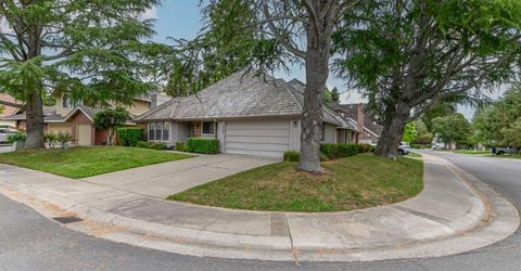 7733 Rio Barco Way, Sacramento, CA 95831 Photo