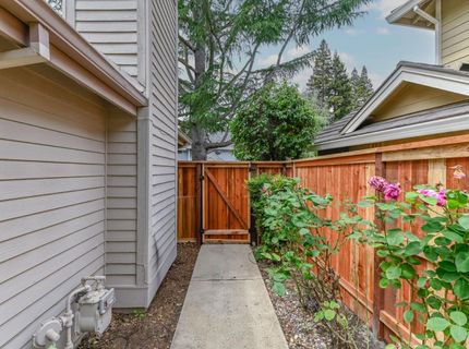 7733 Rio Barco Way, Sacramento, CA 95831 Photo