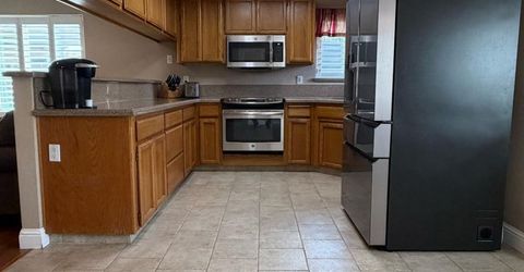 1375 Briarwood Ave, Escalon, CA 95320 Photo