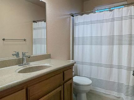 1375 Briarwood Ave, Escalon, CA 95320 Photo