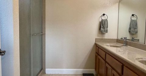 1375 Briarwood Ave, Escalon, CA 95320 Photo
