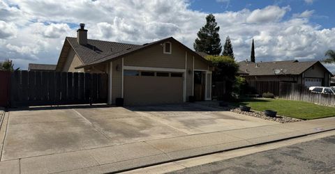 1375 Briarwood Ave, Escalon, CA 95320 Photo