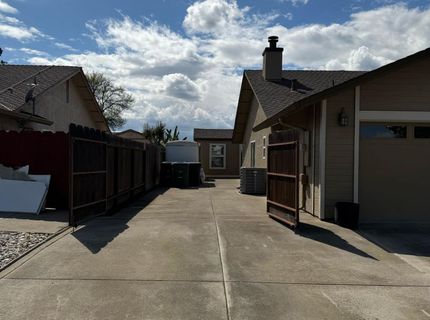 1375 Briarwood Ave, Escalon, CA 95320 Photo
