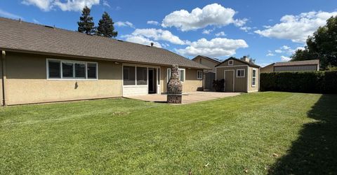 1375 Briarwood Ave, Escalon, CA 95320 Photo