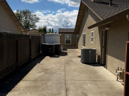 1375 Briarwood Ave, Escalon, CA 95320 Photo