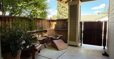1375 Briarwood Ave, Escalon, CA 95320 Photo