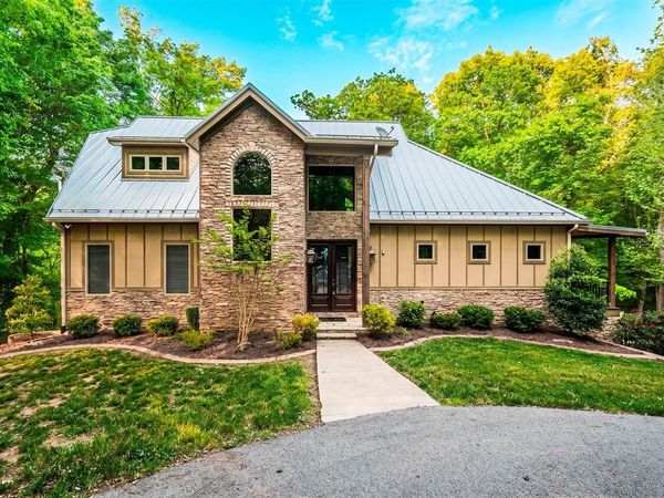 700 Yates Lake Drive , Scottsville, KY 42164