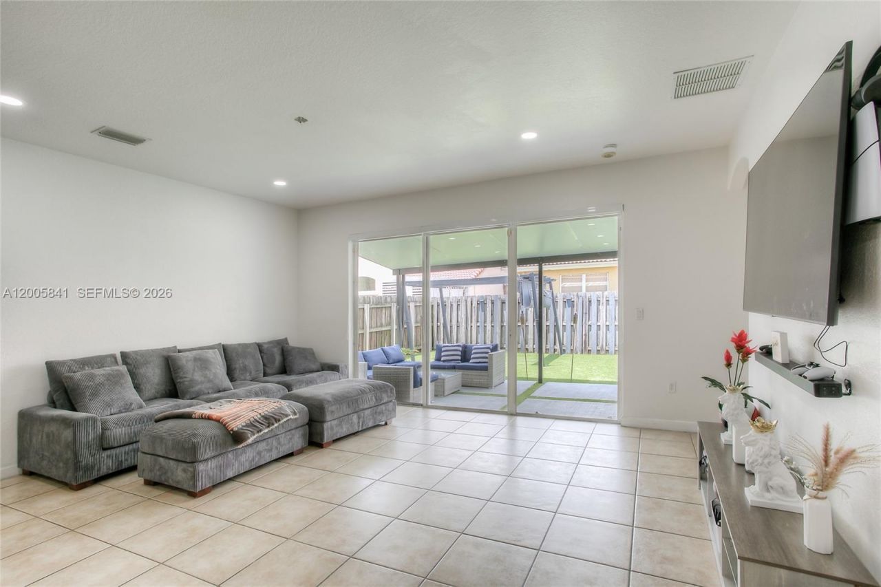 23922 SW 108th Ave, Homestead, FL 33032 Photo