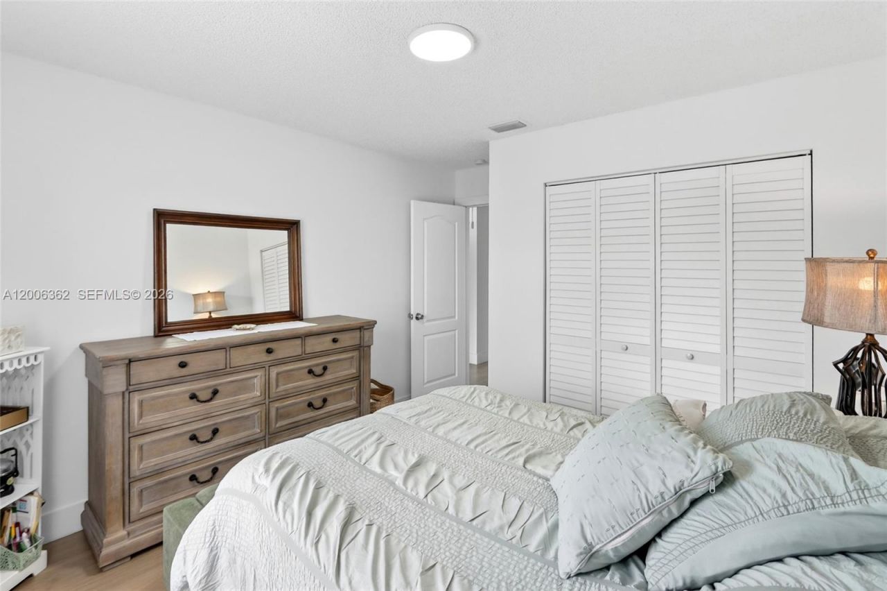 2238 W 74th Ter , Unit 39C, Hialeah, FL 33016 Photo