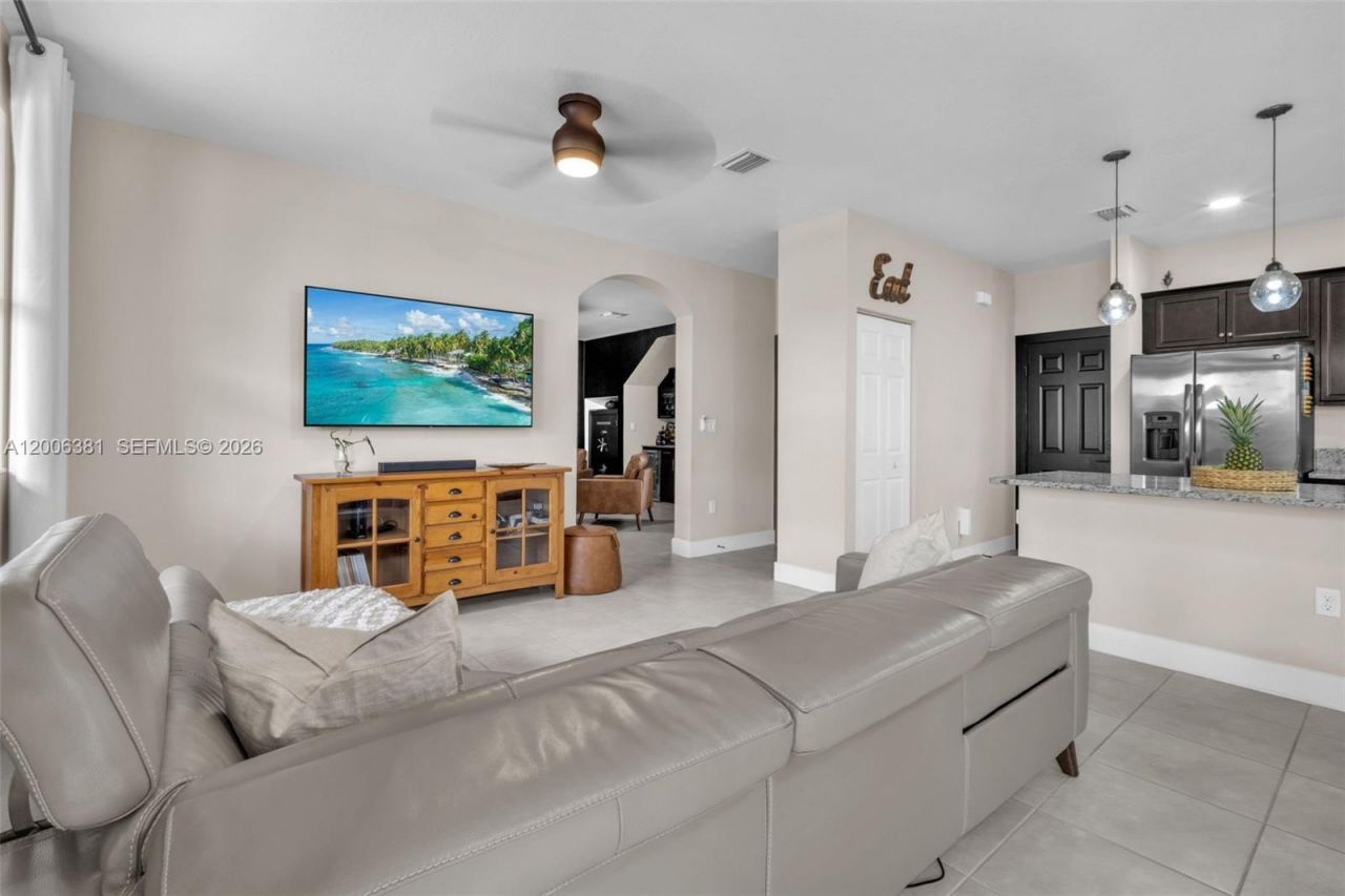 3525 W 94th St , Hialeah, FL 33018 Photo