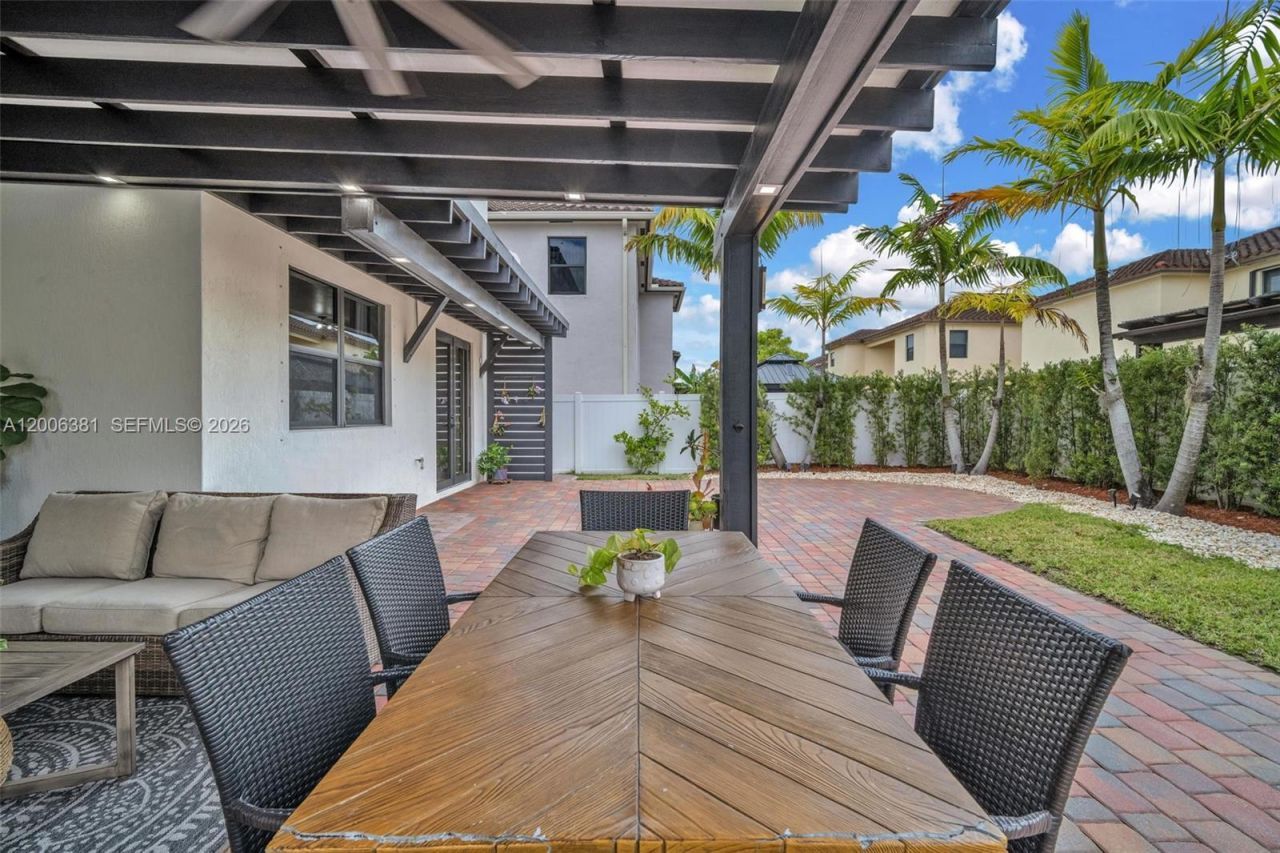 3525 W 94th St , Hialeah, FL 33018 Photo