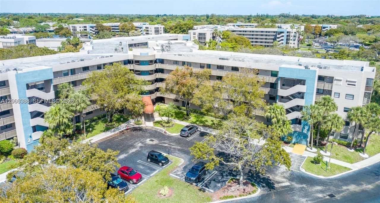 1100 Colony Point Cir, Unit 421, Pembroke Pines, FL 33026 Photo