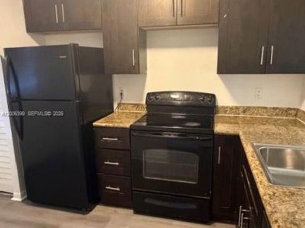 20800 NE 8th Ct , Unit 106-17, Miami, FL 33179