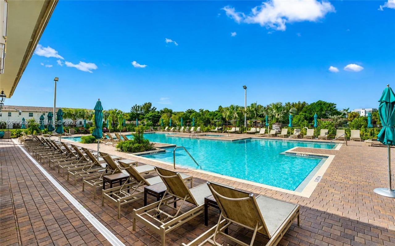 12306 NW 23rd Ct, Unit 12306, Miami, FL 33167 Photo