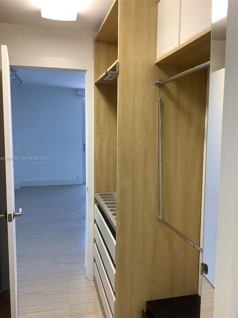 150 SE 25th Rd , Unit 14H, Miami, FL 33129 Photo