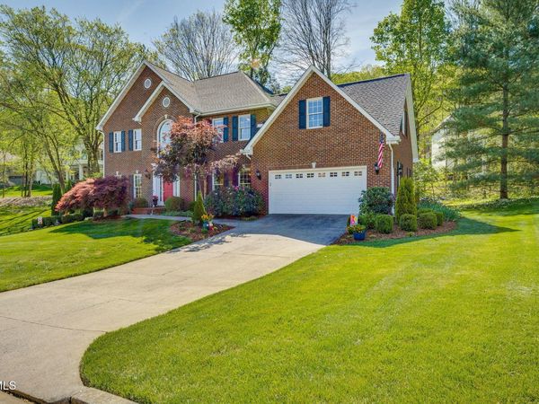 4 Sage Court, Johnson City, TN 37604