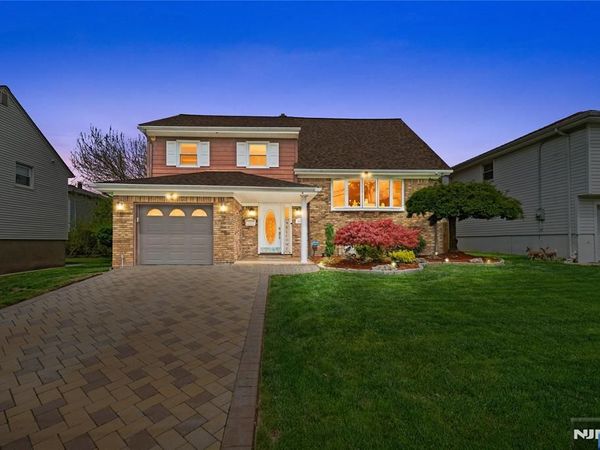 425 Victor Street, SADDLE BROOK, NJ 07663