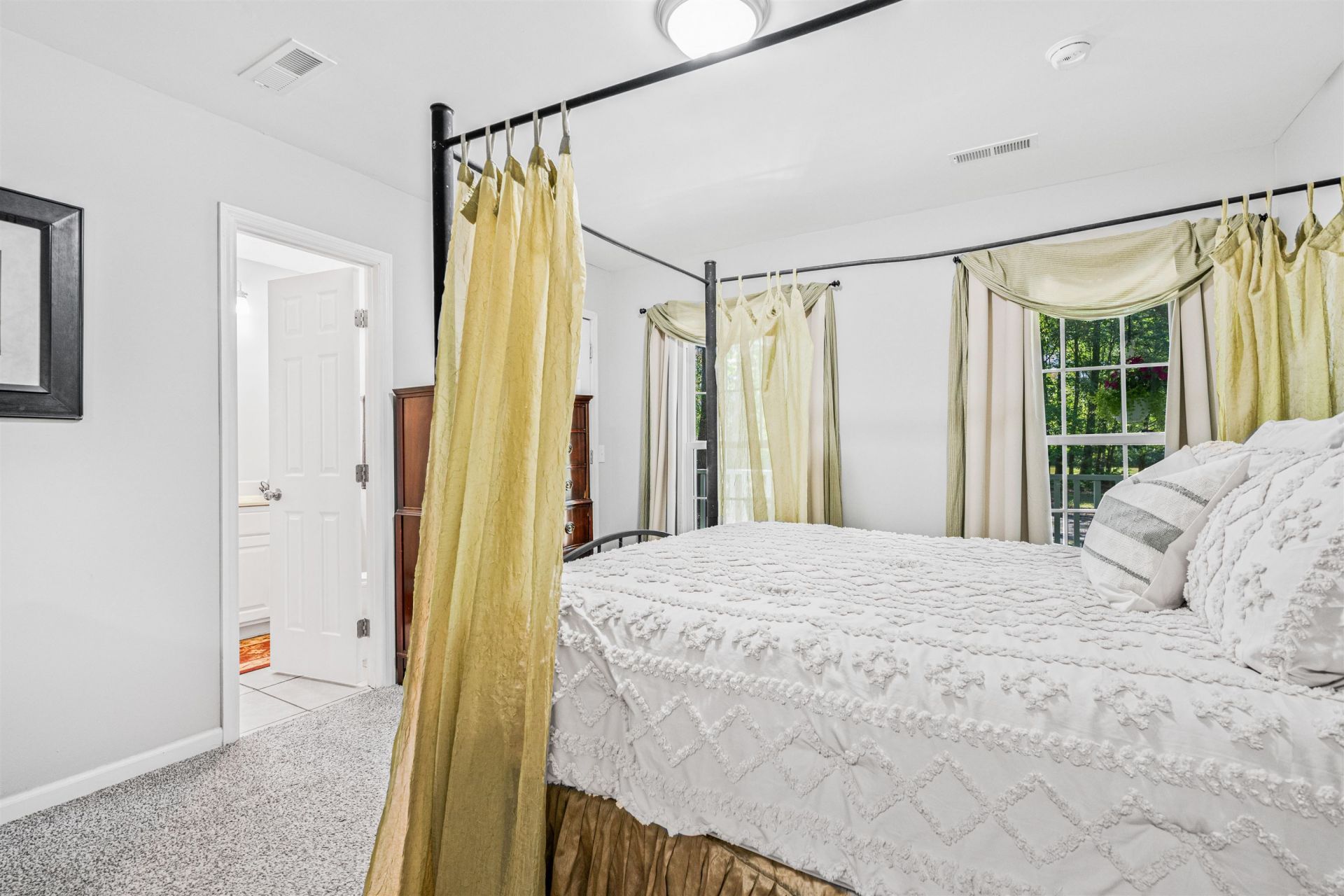 131 Price Ln.  Photo 11