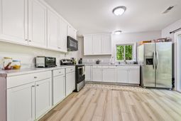 131 Price Ln. photo 4