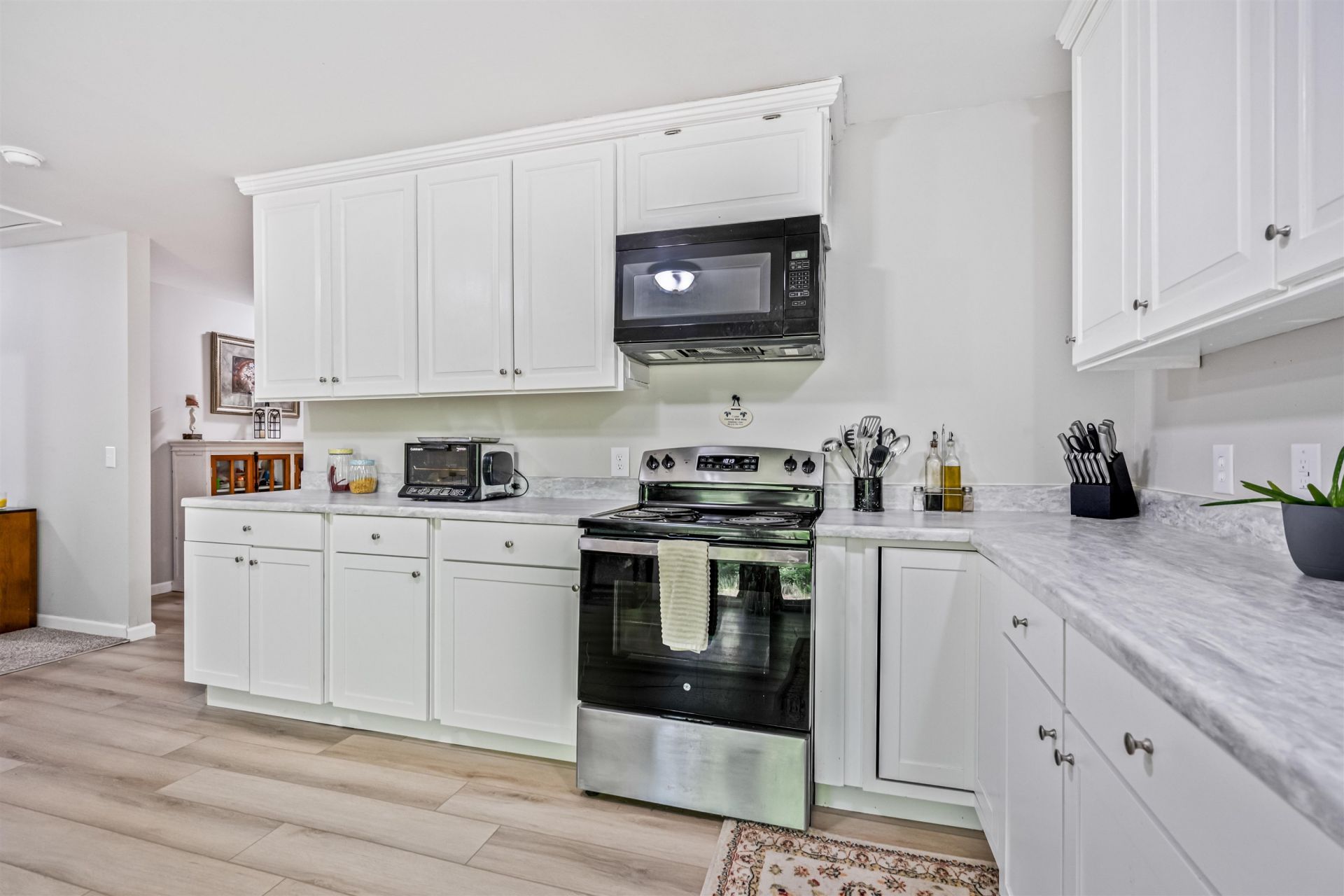131 Price Ln. Photo 5