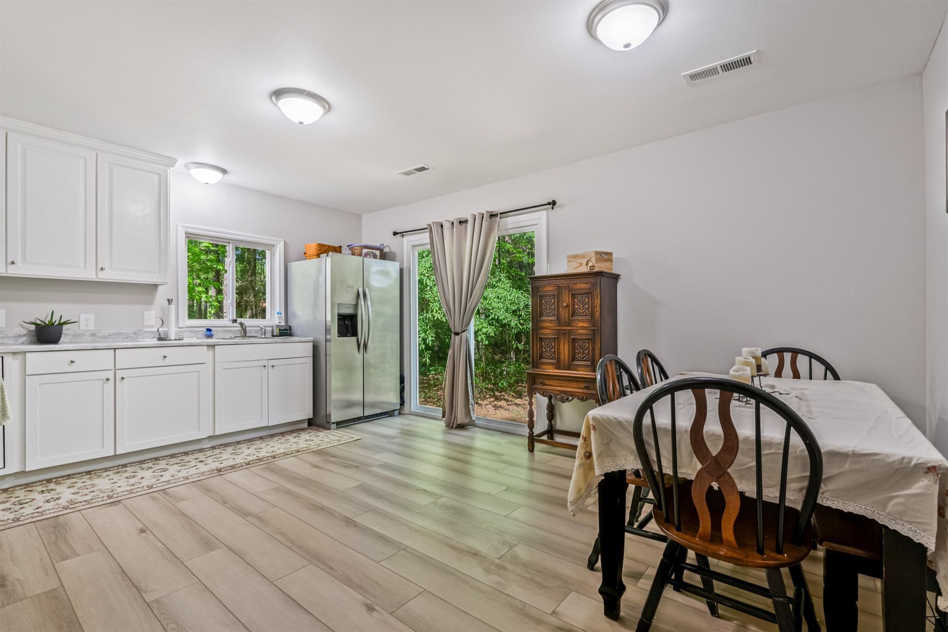 131 Price Ln. Photo 6