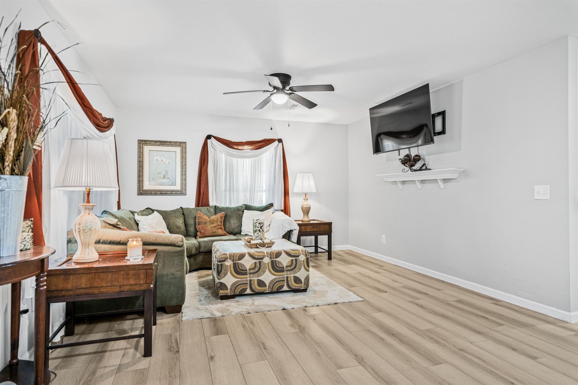 131 Price Ln.  Photo 8